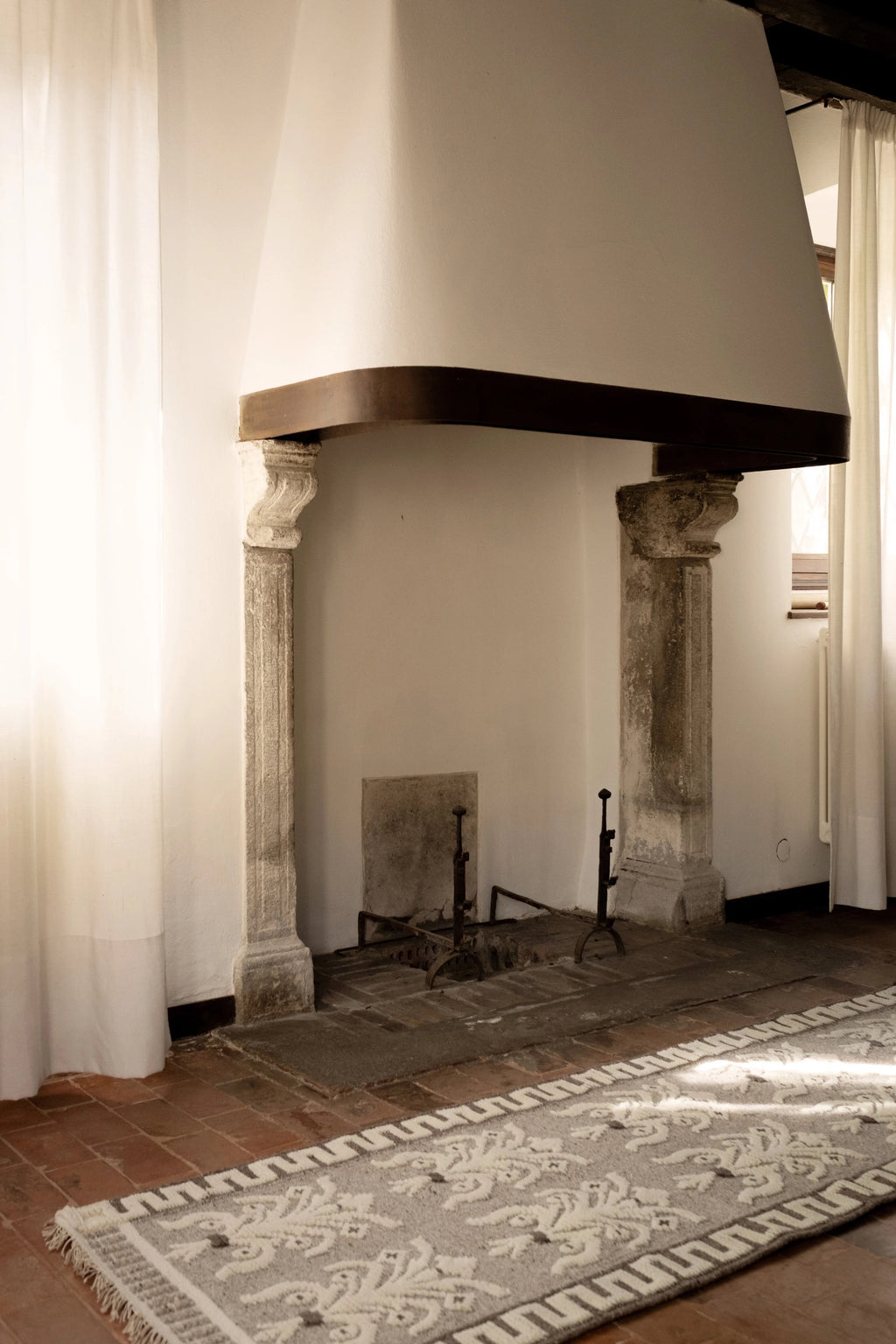 COLONNADE NO. 11